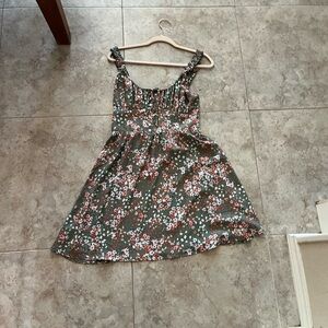 Nine Britton Floral Patterned Top